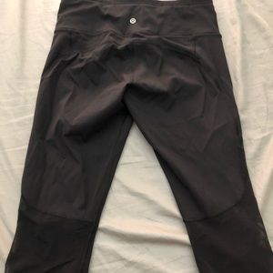 Black lululemon capris